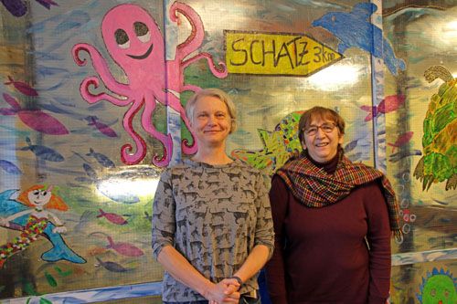 Ester Bohrisch, Kunsttherapeutin und Margitta Bonengel, Mitarbeiterin der Kinderklinik, haben gemeinsam das Projekt initiiert.