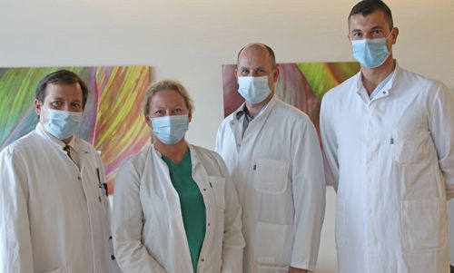 Dr. Christian Mozek, Priv.-Doz. Dr. Alexandra König, Dr. Marcus Schmitt und Prof. Dr. Wieland Staab – ein erfolgreiches Team in der Behandlung des tückischen Bauchspeicheldrüsenkrebses.